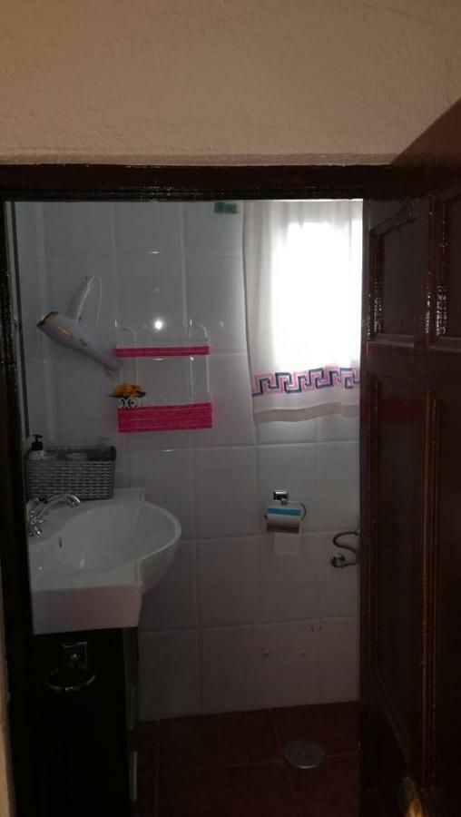 La Casita De Piedra Villa Villanueva del Rosario Bagian luar foto