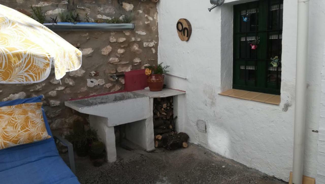 La Casita De Piedra Villa Villanueva del Rosario Bagian luar foto